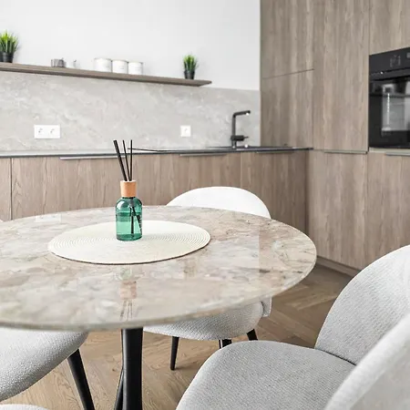 아파트 The Royal Amber Apartment, Luxury Apatment Kunigiskes 팔랑가
