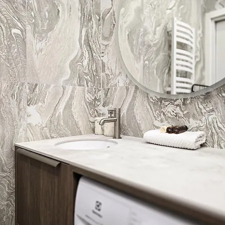 The Royal Amber Apartment, Luxury Apatment Kunigiskes *